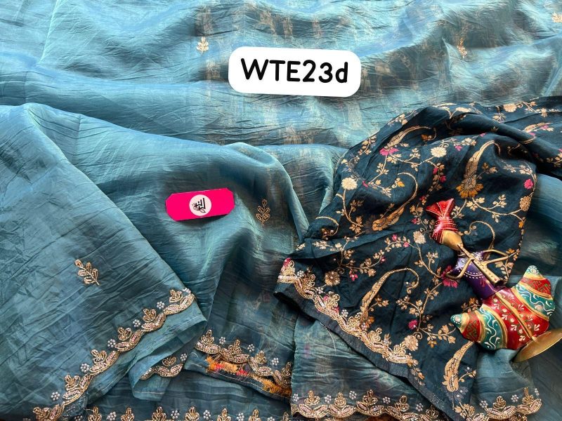 Organza Banarasi Drepes Saree With Stone Work Brocade Blouse - Image 3