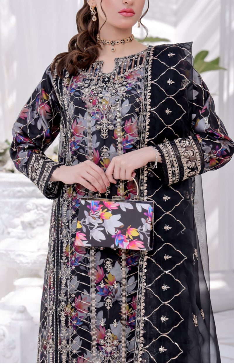 Most Awaiting Eid Collections Bint -E -Noor - Image 4